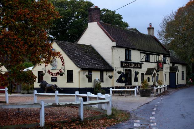 Front view of the Red Lion pub in Boldre near the New Forest, linked to the legendary Stratford Lion