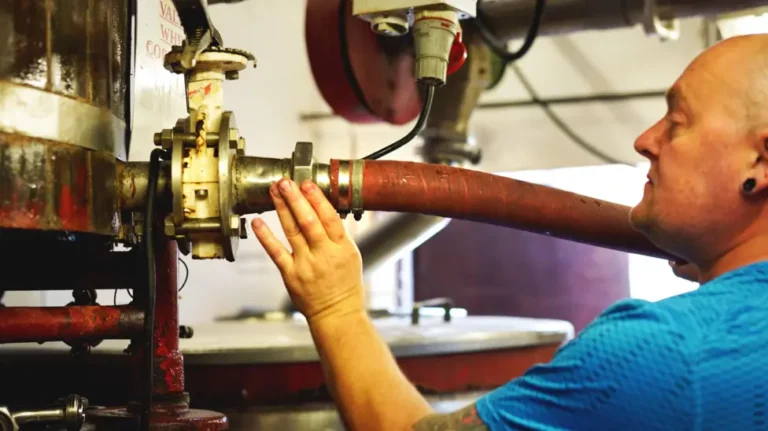 Britain’s Brewery Boom Is Collapsing as Beer Industry Faces ‘Last Orders’